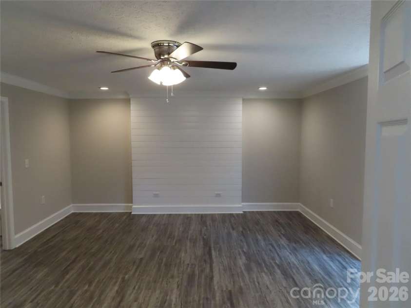 3095 Hillcrest Road, York, SC 29745.  MLS# CAR4364094, YatesRealty ID 8191. 