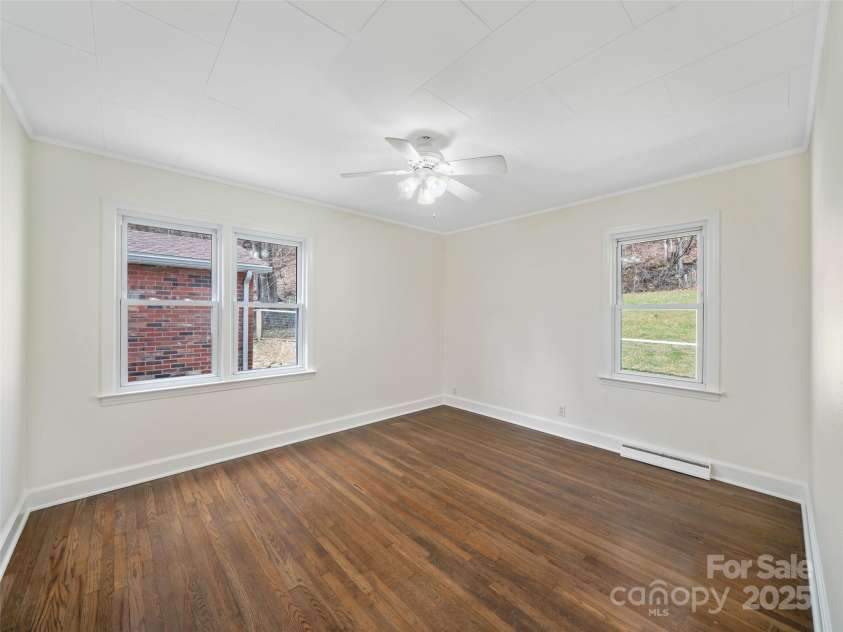 1040 Prices Creek Road, Burnsville, NC 28714.  MLS# CAR4230576, YatesRealty ID 8192. 3rd Bedroom