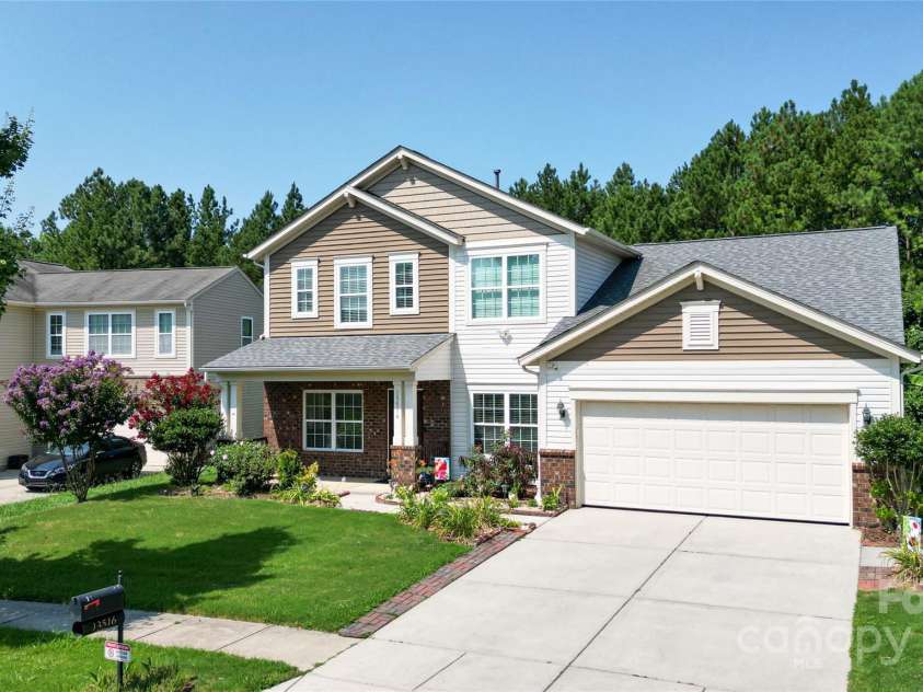13516 Mallard Lake Road, Charlotte, NC 28262.  MLS# CAR4279820, YatesRealty ID 8192. 