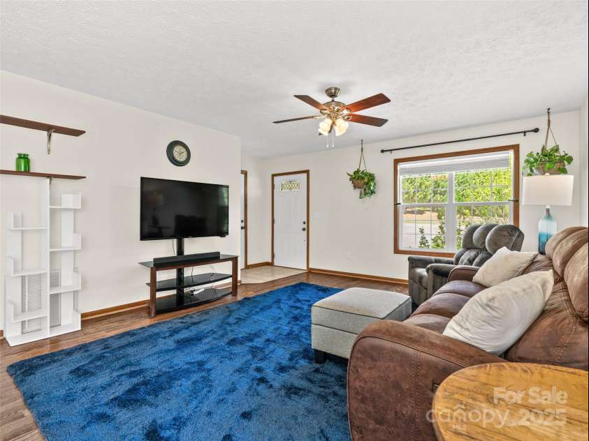 4 High Mountain Lane, Candler, NC 28715.  MLS# CAR4248411, YatesRealty ID 8193. 