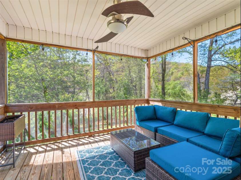 4 High Mountain Lane, Candler, NC 28715.  MLS# CAR4248411, YatesRealty ID 8193. 