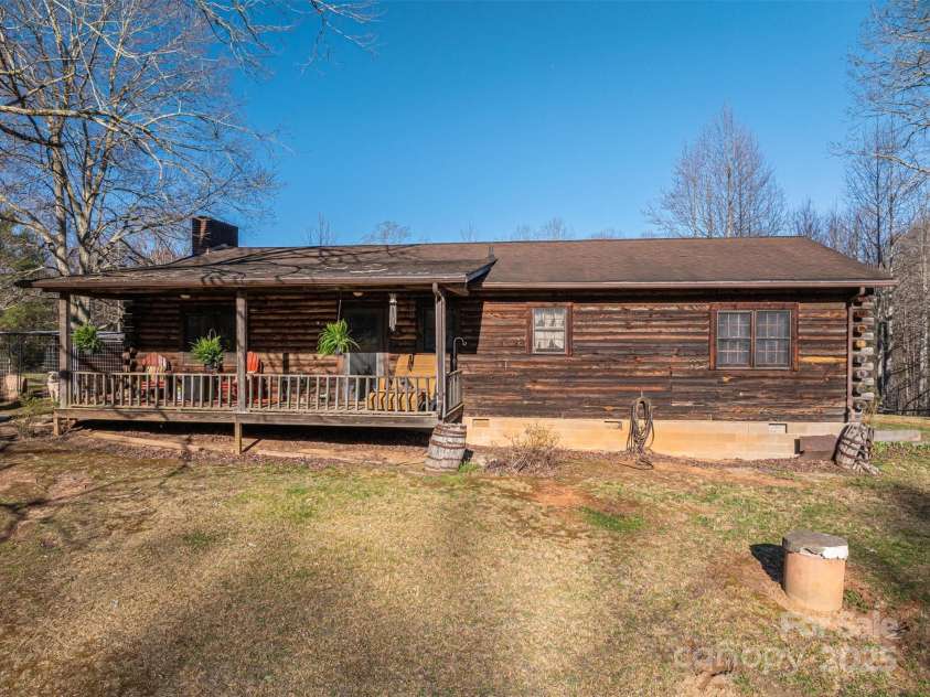 5839 Duck Creek Road, Lenoir, NC 28645.  MLS# CAR4237926, YatesRealty ID 8194. 