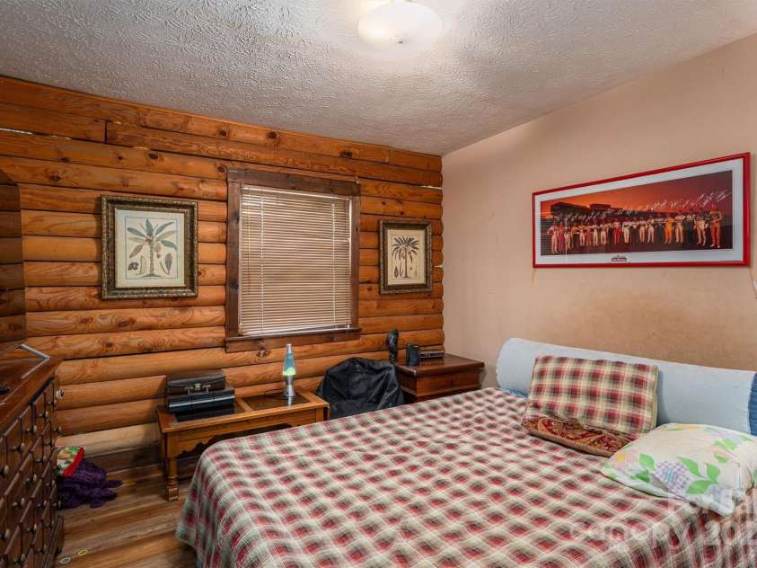 5839 Duck Creek Road, Lenoir, NC 28645.  MLS# CAR4237926, YatesRealty ID 8194. 