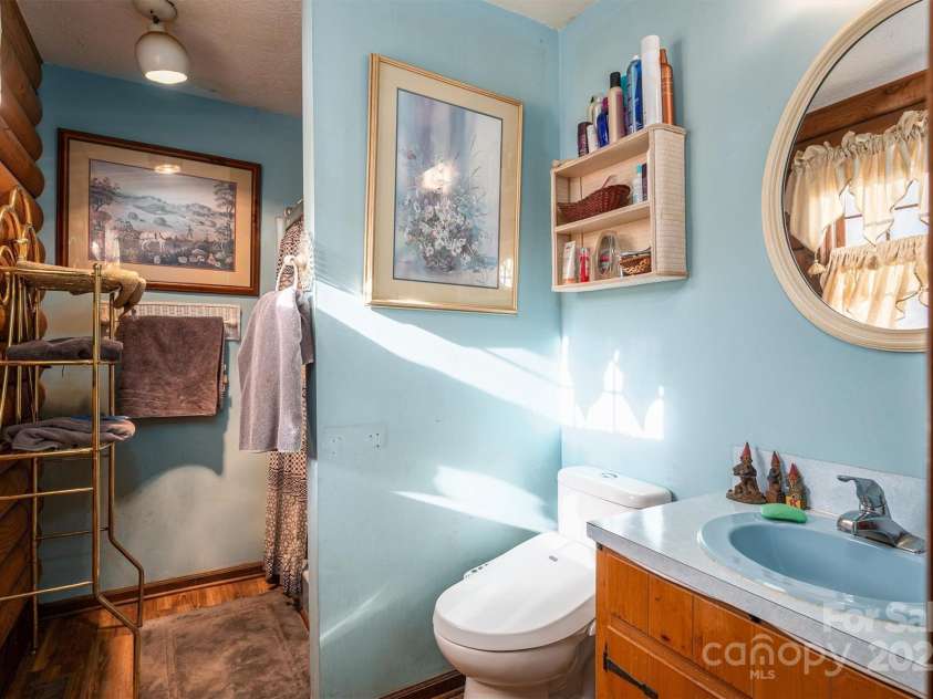 5839 Duck Creek Road, Lenoir, NC 28645.  MLS# CAR4237926, YatesRealty ID 8194. 