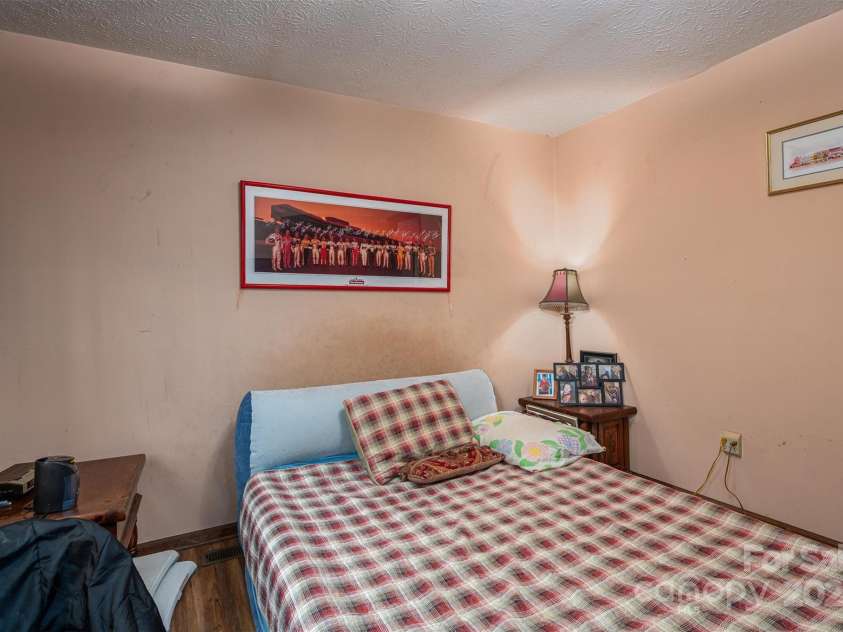 5839 Duck Creek Road, Lenoir, NC 28645.  MLS# CAR4237926, YatesRealty ID 8194. 