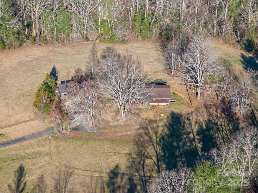 5839 Duck Creek Road, Lenoir, NC 28645.  MLS# CAR4237926, YatesRealty ID 8194. 