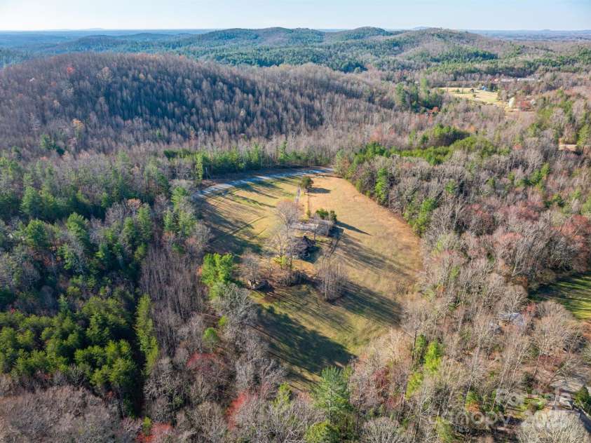 5839 Duck Creek Road, Lenoir, NC 28645.  MLS# CAR4237926, YatesRealty ID 8194. 