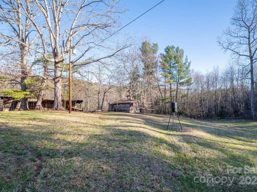 5839 Duck Creek Road, Lenoir, NC 28645.  MLS# CAR4237926, YatesRealty ID 8194. 