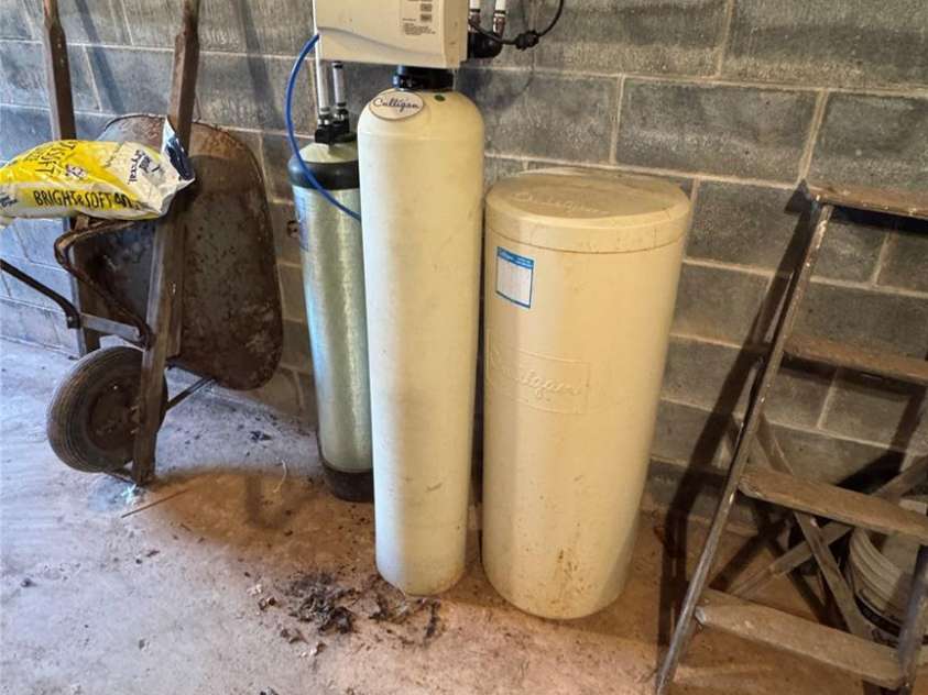 5839 Duck Creek Road, Lenoir, NC 28645.  MLS# CAR4237926, YatesRealty ID 8194. 