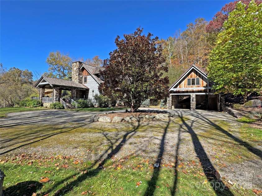 99 Thistle Ridge, Canton, NC 28716.  MLS# CAR4316255, YatesRealty ID 8194. 