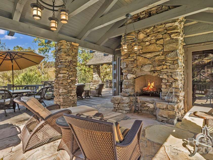 99 Thistle Ridge, Canton, NC 28716.  MLS# CAR4316255, YatesRealty ID 8194. 