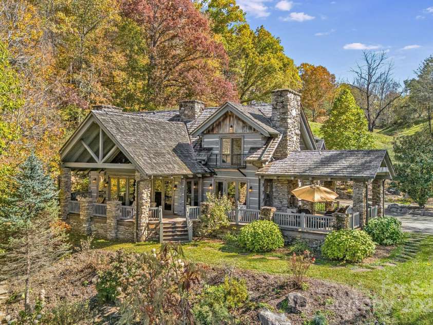 99 Thistle Ridge, Canton, NC 28716.  MLS# CAR4316255, YatesRealty ID 8194. 