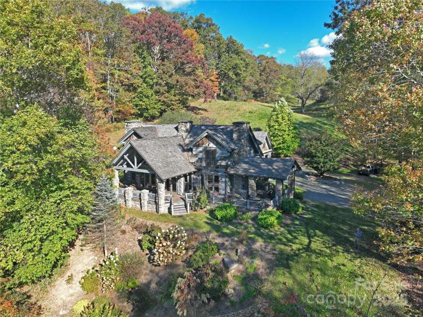 99 Thistle Ridge, Canton, NC 28716.  MLS# CAR4316255, YatesRealty ID 8194. 