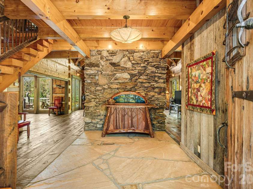 99 Thistle Ridge, Canton, NC 28716.  MLS# CAR4316255, YatesRealty ID 8194. 