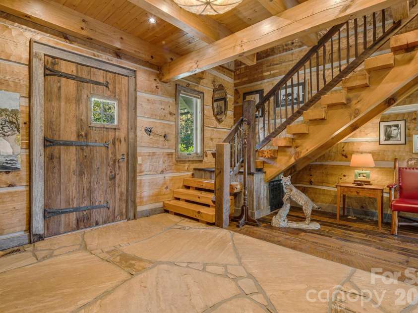 99 Thistle Ridge, Canton, NC 28716.  MLS# CAR4316255, YatesRealty ID 8194. 