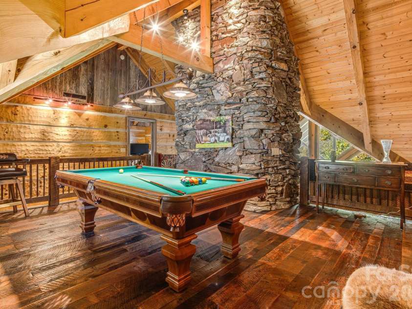 99 Thistle Ridge, Canton, NC 28716.  MLS# CAR4316255, YatesRealty ID 8194. 