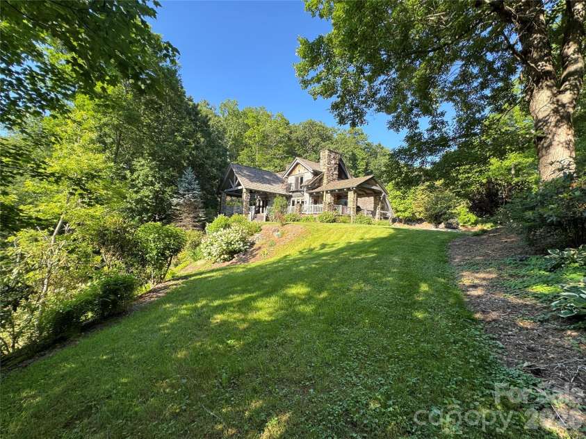 99 Thistle Ridge, Canton, NC 28716.  MLS# CAR4316255, YatesRealty ID 8194. 