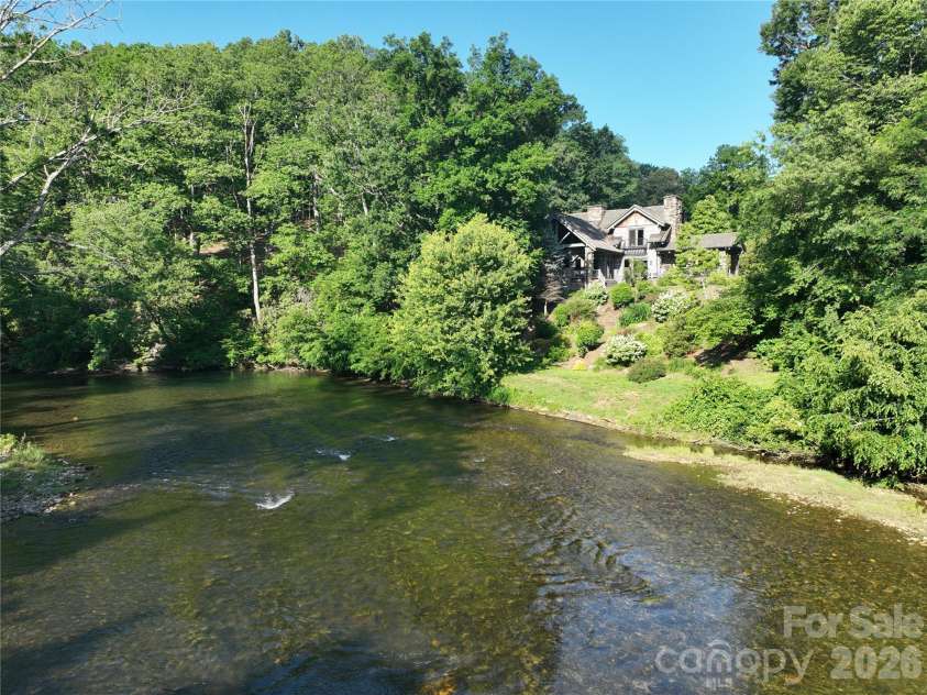 99 Thistle Ridge, Canton, NC 28716.  MLS# CAR4316255, YatesRealty ID 8194. 