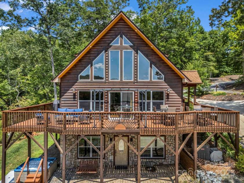188 Fern Loop, Lake Lure, NC 28746.  MLS# CAR4287067, YatesRealty ID 8197. 
