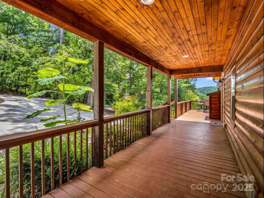 188 Fern Loop, Lake Lure, NC 28746.  MLS# CAR4287067, YatesRealty ID 8197. 