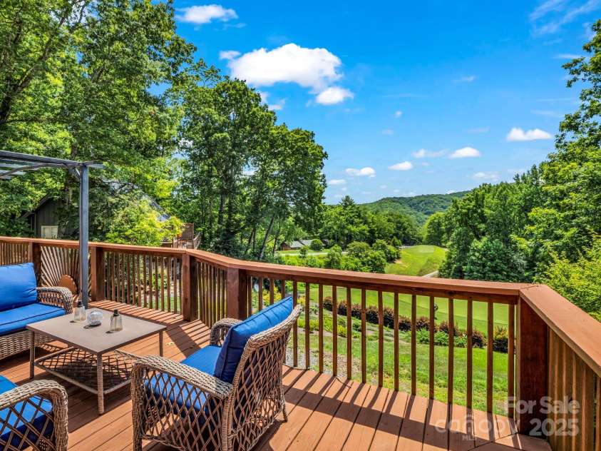 188 Fern Loop, Lake Lure, NC 28746.  MLS# CAR4287067, YatesRealty ID 8197. 