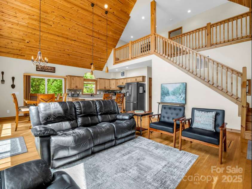 188 Fern Loop, Lake Lure, NC 28746.  MLS# CAR4287067, YatesRealty ID 8197. 
