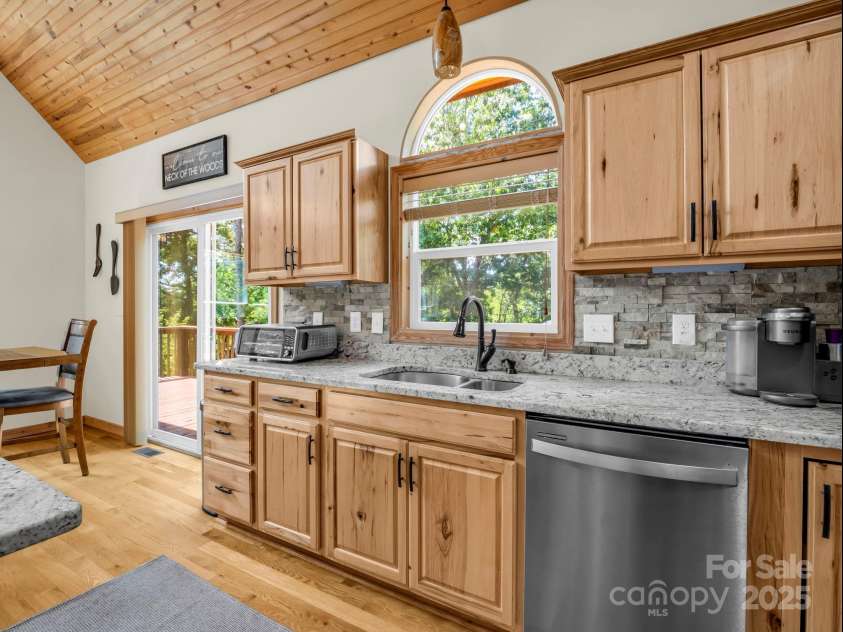 188 Fern Loop, Lake Lure, NC 28746.  MLS# CAR4287067, YatesRealty ID 8197. 