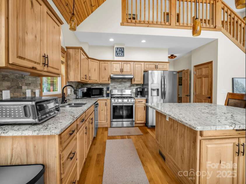 188 Fern Loop, Lake Lure, NC 28746.  MLS# CAR4287067, YatesRealty ID 8197. 