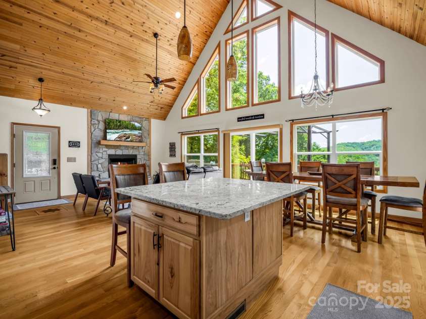 188 Fern Loop, Lake Lure, NC 28746.  MLS# CAR4287067, YatesRealty ID 8197. 