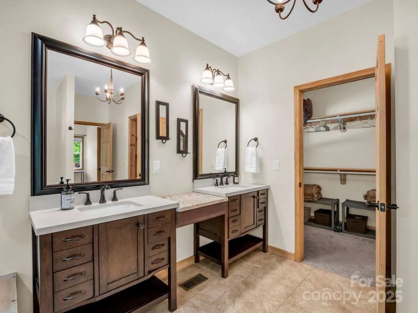 188 Fern Loop, Lake Lure, NC 28746.  MLS# CAR4287067, YatesRealty ID 8197. 