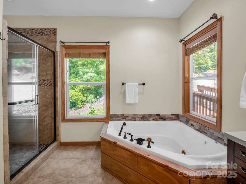 188 Fern Loop, Lake Lure, NC 28746.  MLS# CAR4287067, YatesRealty ID 8197. 