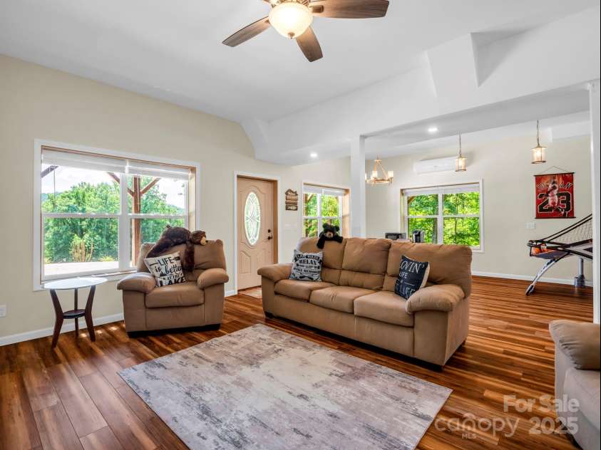 188 Fern Loop, Lake Lure, NC 28746.  MLS# CAR4287067, YatesRealty ID 8197. 