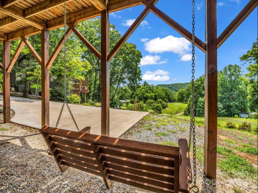 188 Fern Loop, Lake Lure, NC 28746.  MLS# CAR4287067, YatesRealty ID 8197. 
