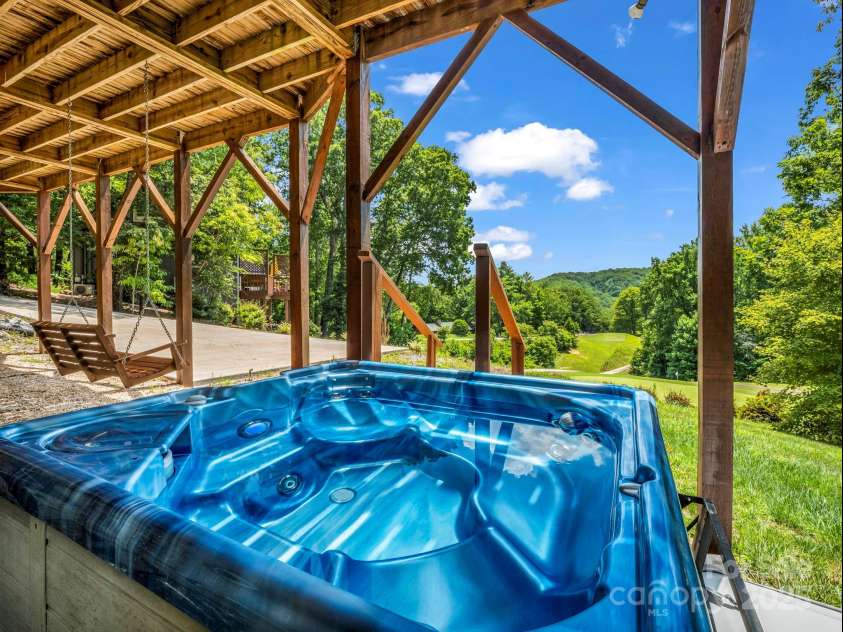 188 Fern Loop, Lake Lure, NC 28746.  MLS# CAR4287067, YatesRealty ID 8197. 