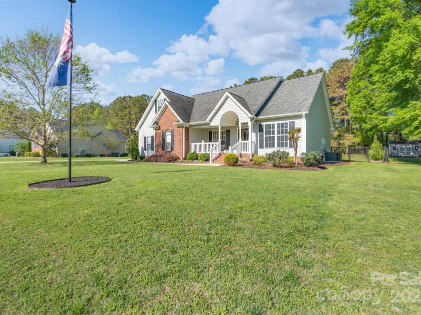 921 Snow Prince Lane, York, SC 29745.  MLS# CAR4244172, YatesRealty ID 8197. 