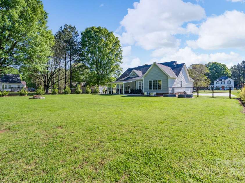 921 Snow Prince Lane, York, SC 29745.  MLS# CAR4244172, YatesRealty ID 8197. Expansive Back Yard