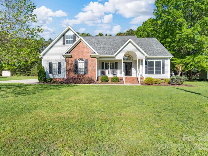 921 Snow Prince Lane, York, SC 29745.  MLS# CAR4244172, YatesRealty ID 8197. Front of Home