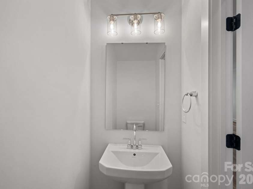 3140 Dublin Road, Charlotte, NC 28208.  MLS# CAR4324947, YatesRealty ID 8198. 