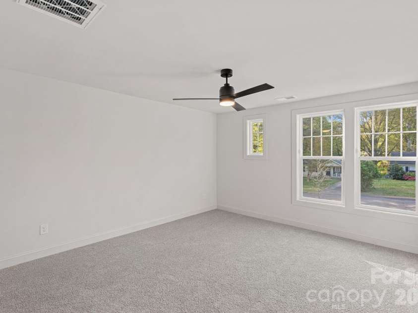 3140 Dublin Road, Charlotte, NC 28208.  MLS# CAR4324947, YatesRealty ID 8198. 