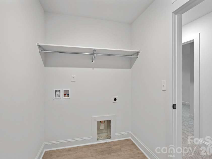 3140 Dublin Road, Charlotte, NC 28208.  MLS# CAR4324947, YatesRealty ID 8198. 