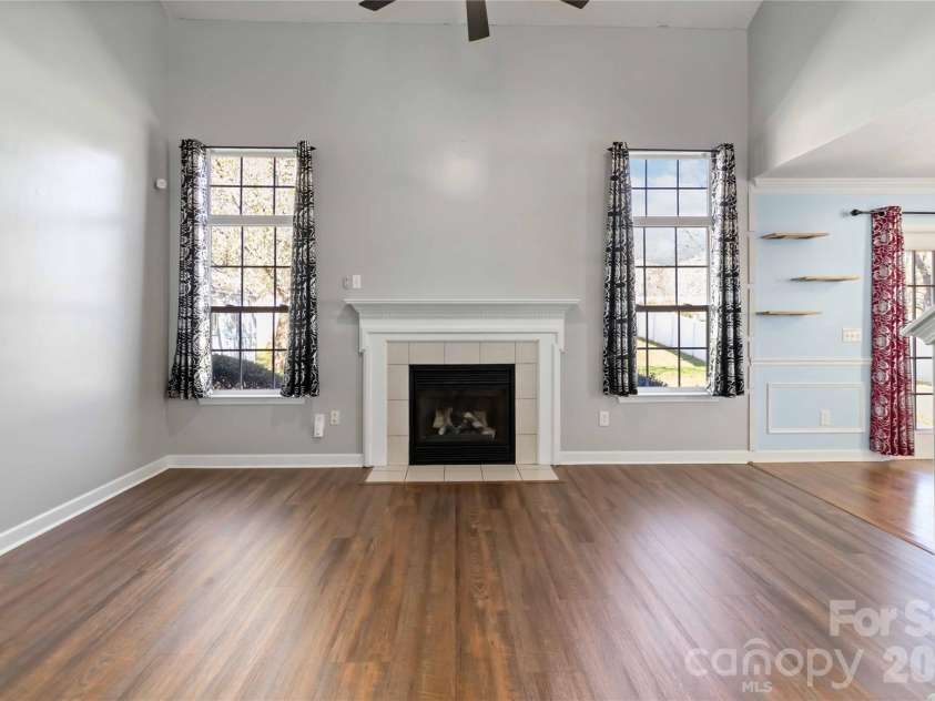 917 Poplar Forest Ridge, Clover, SC 29710.  MLS# CAR4359803, YatesRealty ID 8199. 