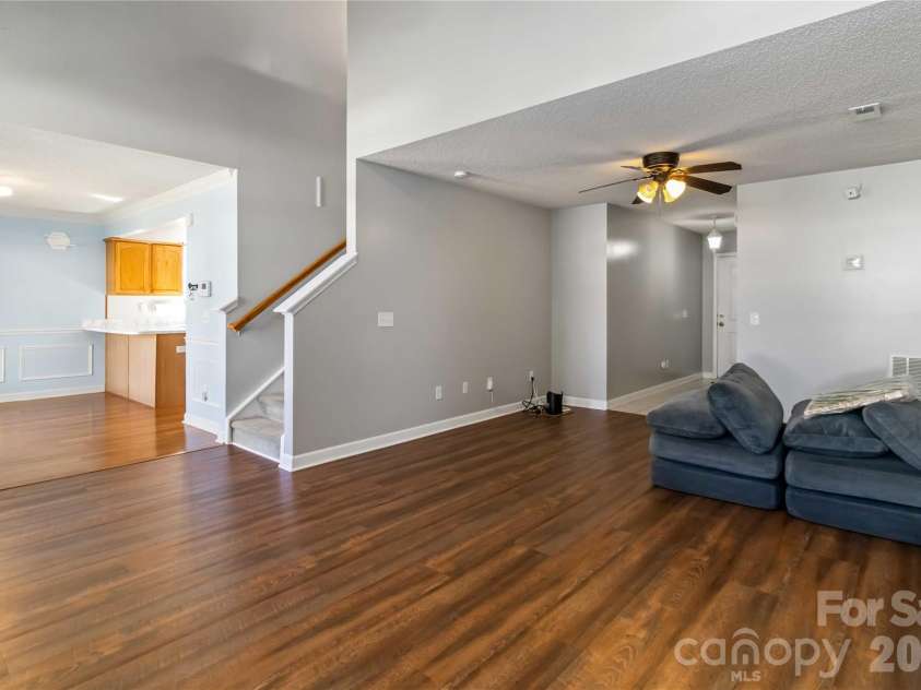 917 Poplar Forest Ridge, Clover, SC 29710.  MLS# CAR4359803, YatesRealty ID 8199. 