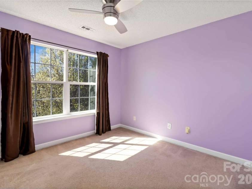 917 Poplar Forest Ridge, Clover, SC 29710.  MLS# CAR4359803, YatesRealty ID 8199. 
