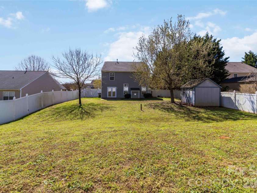 917 Poplar Forest Ridge, Clover, SC 29710.  MLS# CAR4359803, YatesRealty ID 8199. 