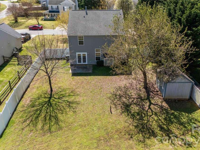 917 Poplar Forest Ridge, Clover, SC 29710.  MLS# CAR4359803, YatesRealty ID 8199. 