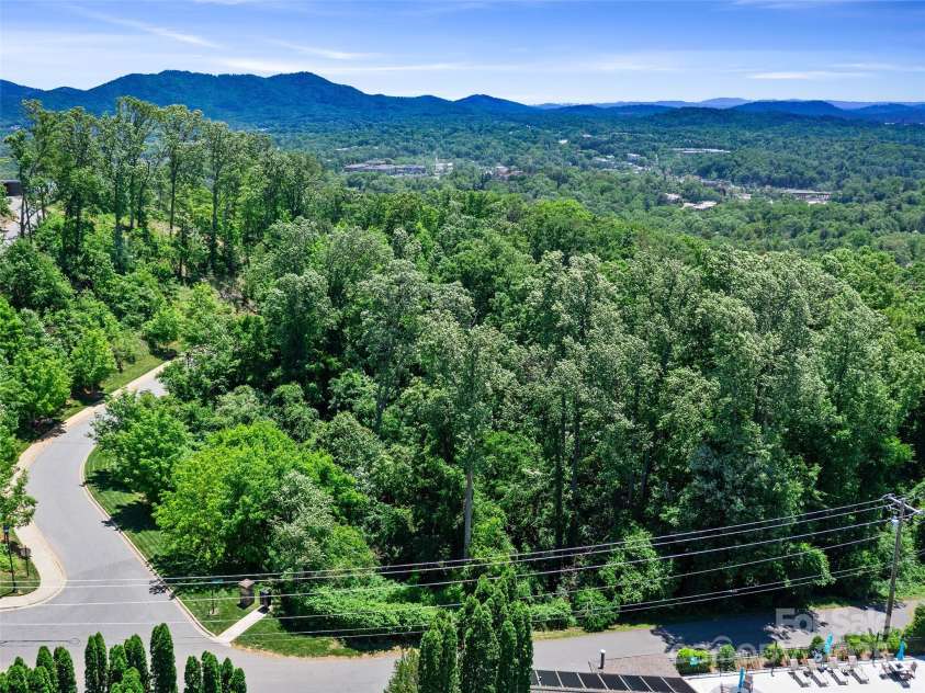 44 Samuel Ashe Drive, Asheville, NC 28805.  MLS# CAR4279385, YatesRealty ID 82. 