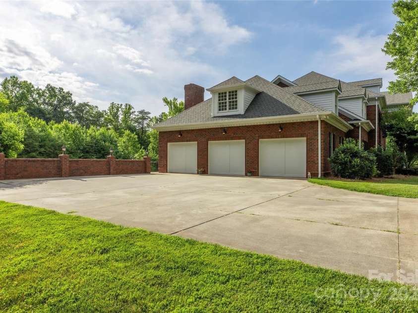 6311 Linda Drive, Lewisville, NC 27023.  MLS# CAR4156919, YatesRealty ID 820. 