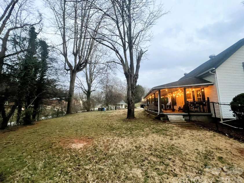 246 Tryon Road, Rutherfordton, NC 28139.  MLS# CAR4344001, YatesRealty ID 8200. 