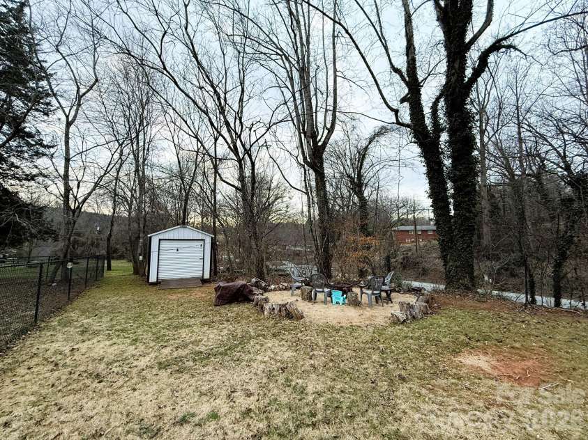246 Tryon Road, Rutherfordton, NC 28139.  MLS# CAR4344001, YatesRealty ID 8200. 