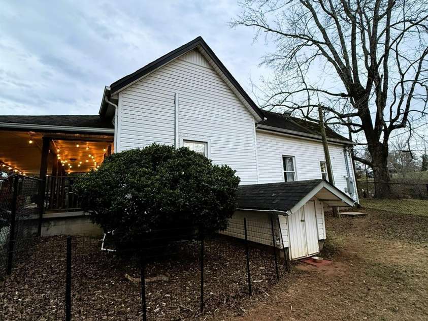 246 Tryon Road, Rutherfordton, NC 28139.  MLS# CAR4344001, YatesRealty ID 8200. 